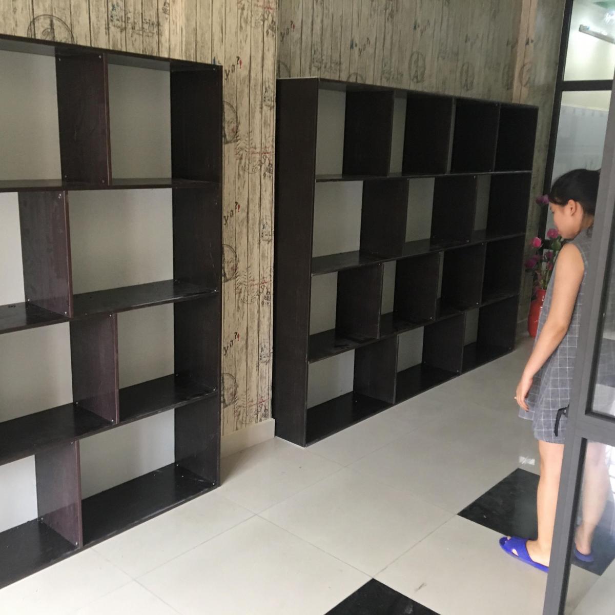 Kệ Góc Trang Trí